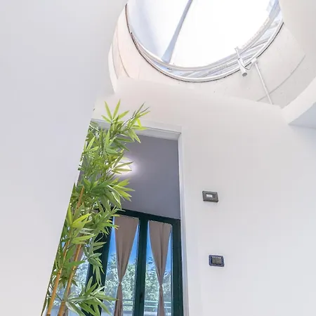 4 Bd With Near Center Private Parking 公寓 科莫